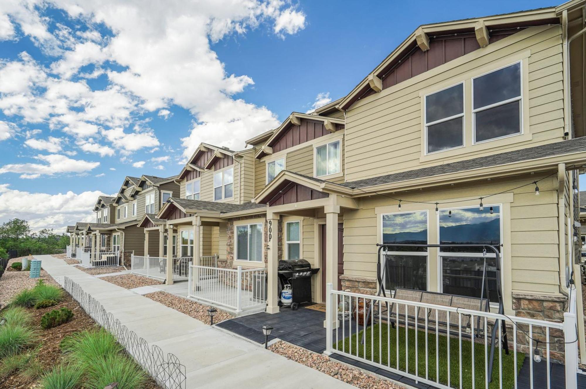 Apartment Sakura Springs Garden Of The Gods Dog Friendly Colorado Springs