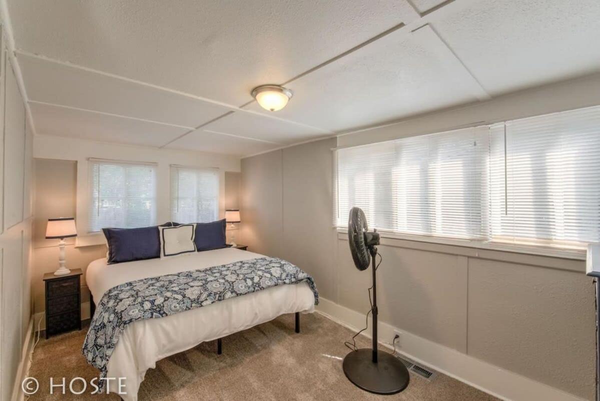*h New!* Centrally Located 3bdrm Traveler's Near Downtown Apartment