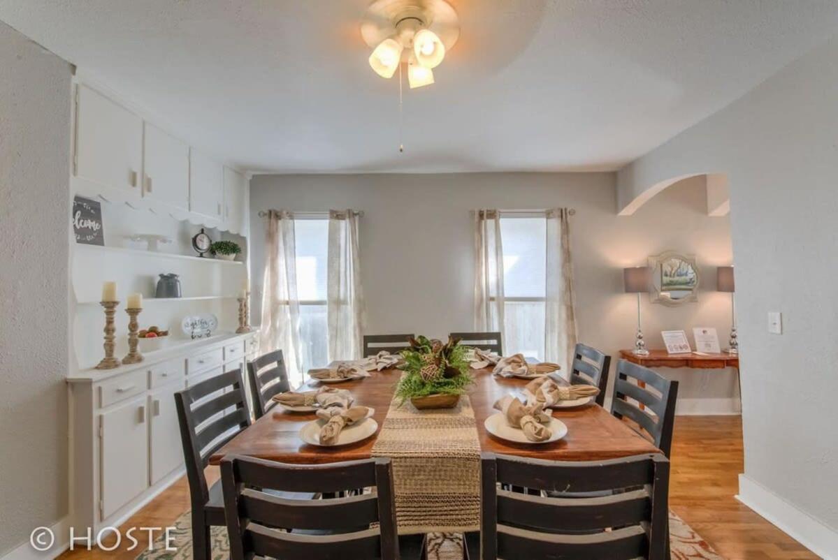 Apartment *h New!* Centrally Located 3bdrm Traveler's Near Downtown *