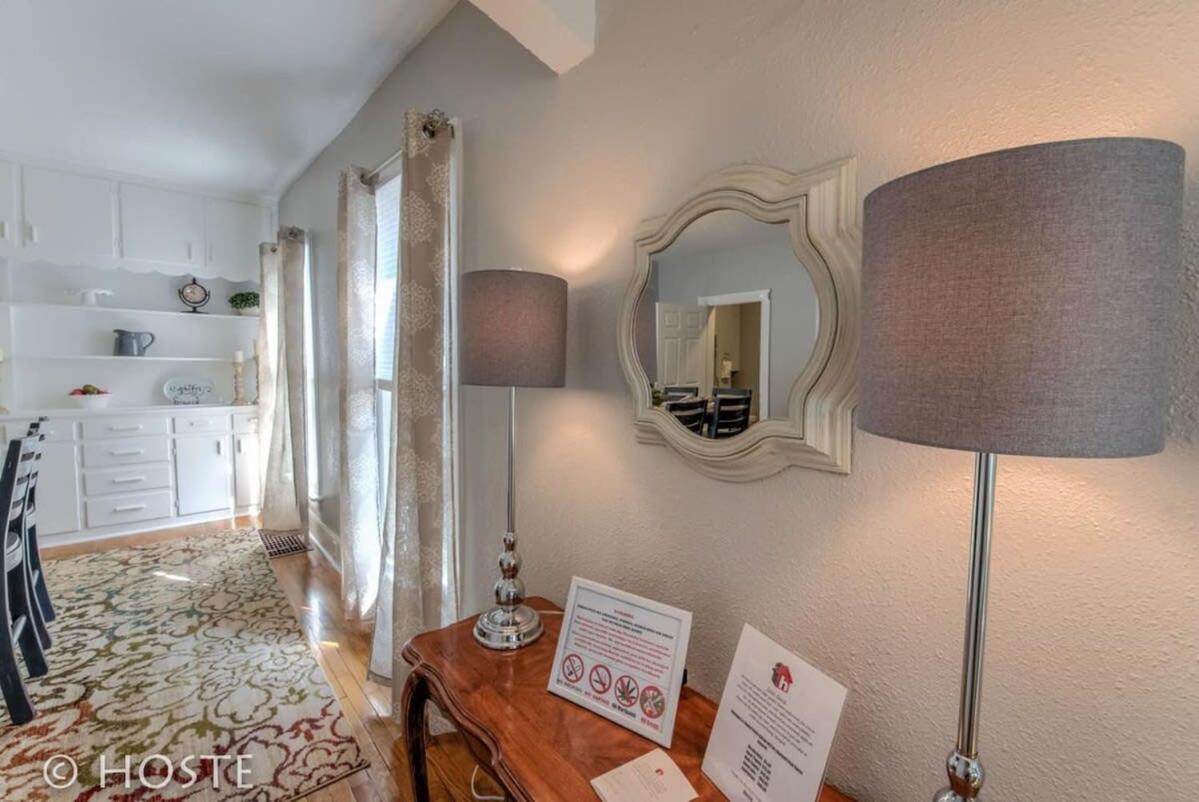 Apartment *h New!* Centrally Located 3bdrm Traveler's Near Downtown Colorado Springs