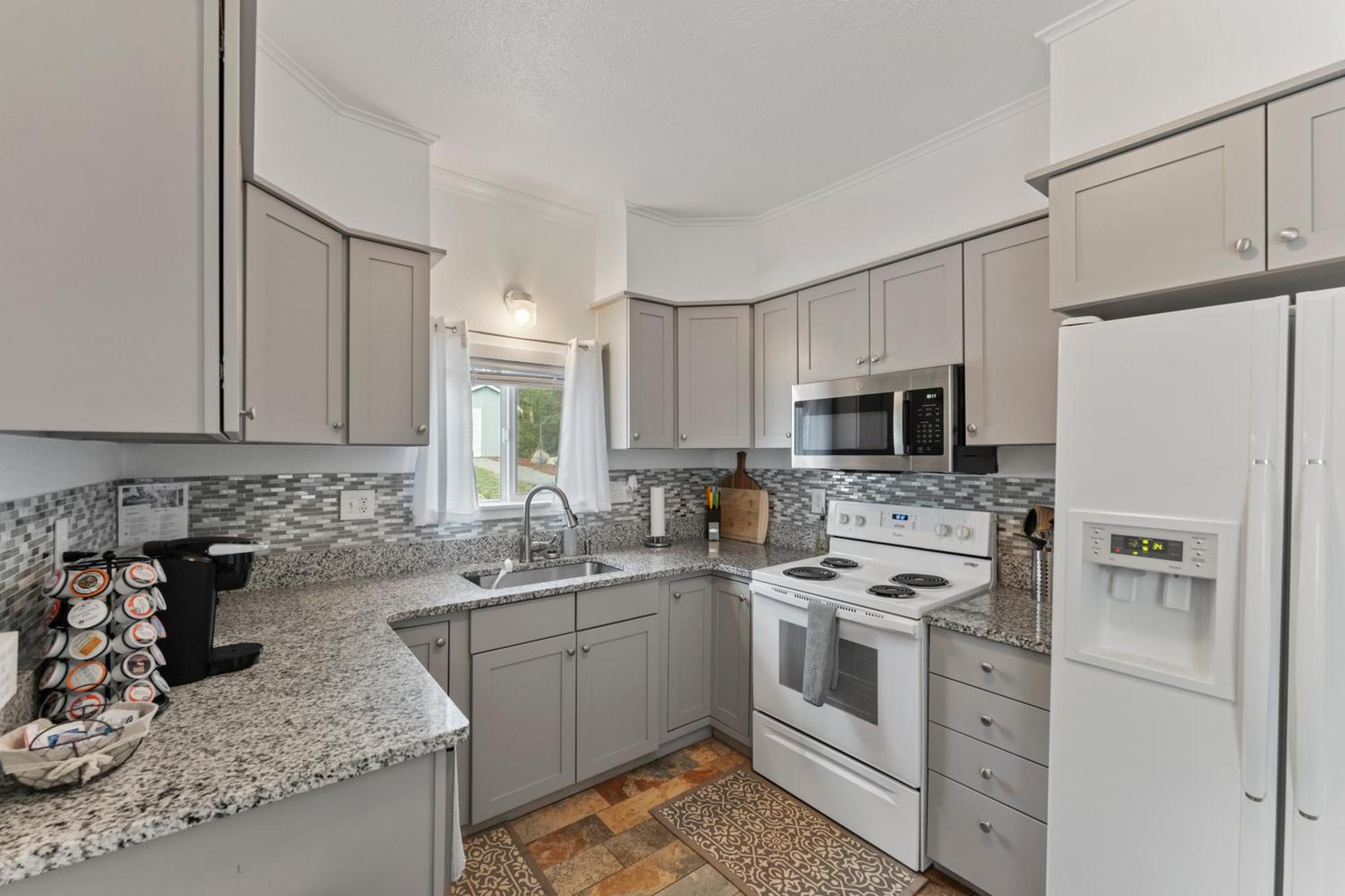 Holiday home 3 Bedroom *downtown* With Firepit