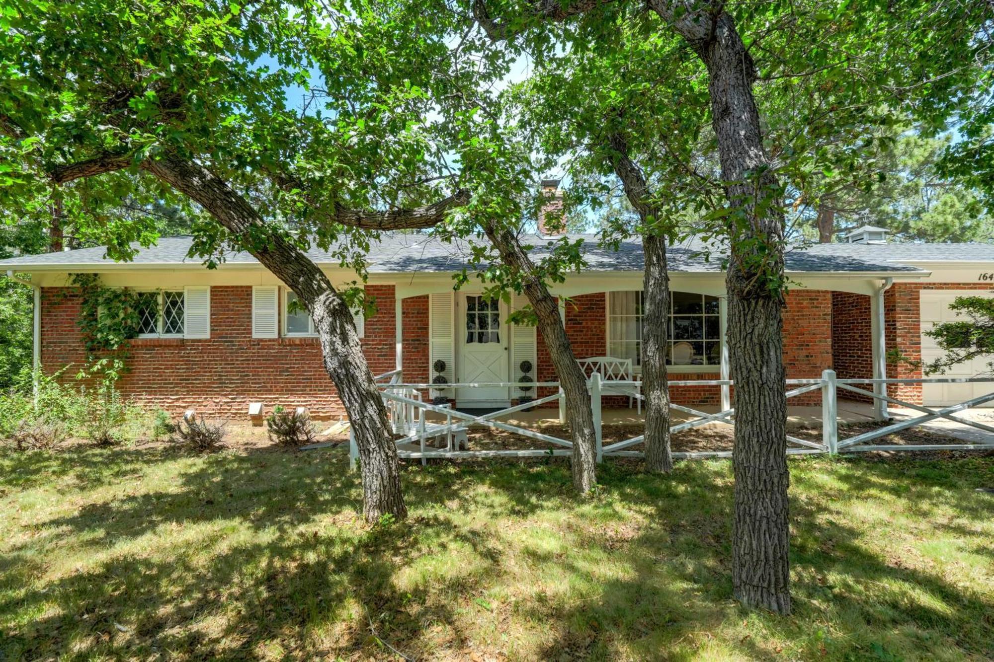 Holiday home Canopy Springs Game & Covered Outdoor Oasis Colorado Springs