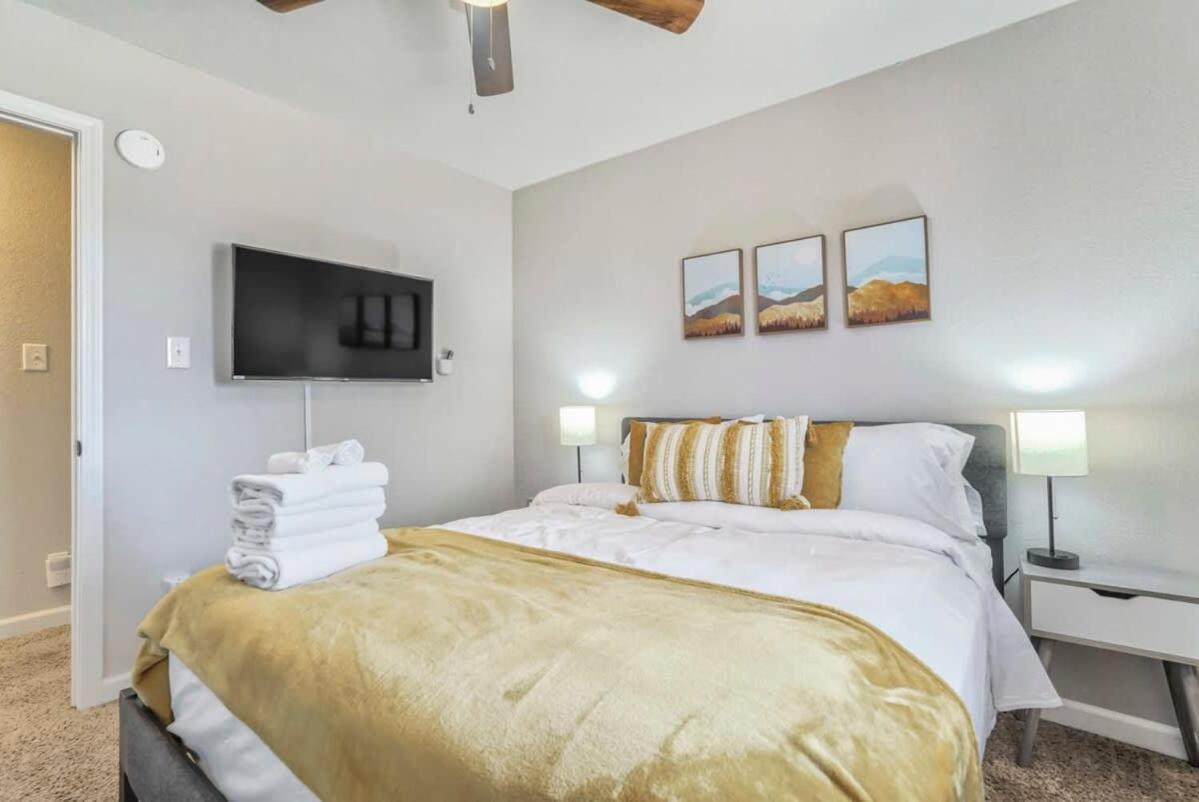 3bd Family Retreat Near Cos Airport & Carson Holiday home Colorado Springs