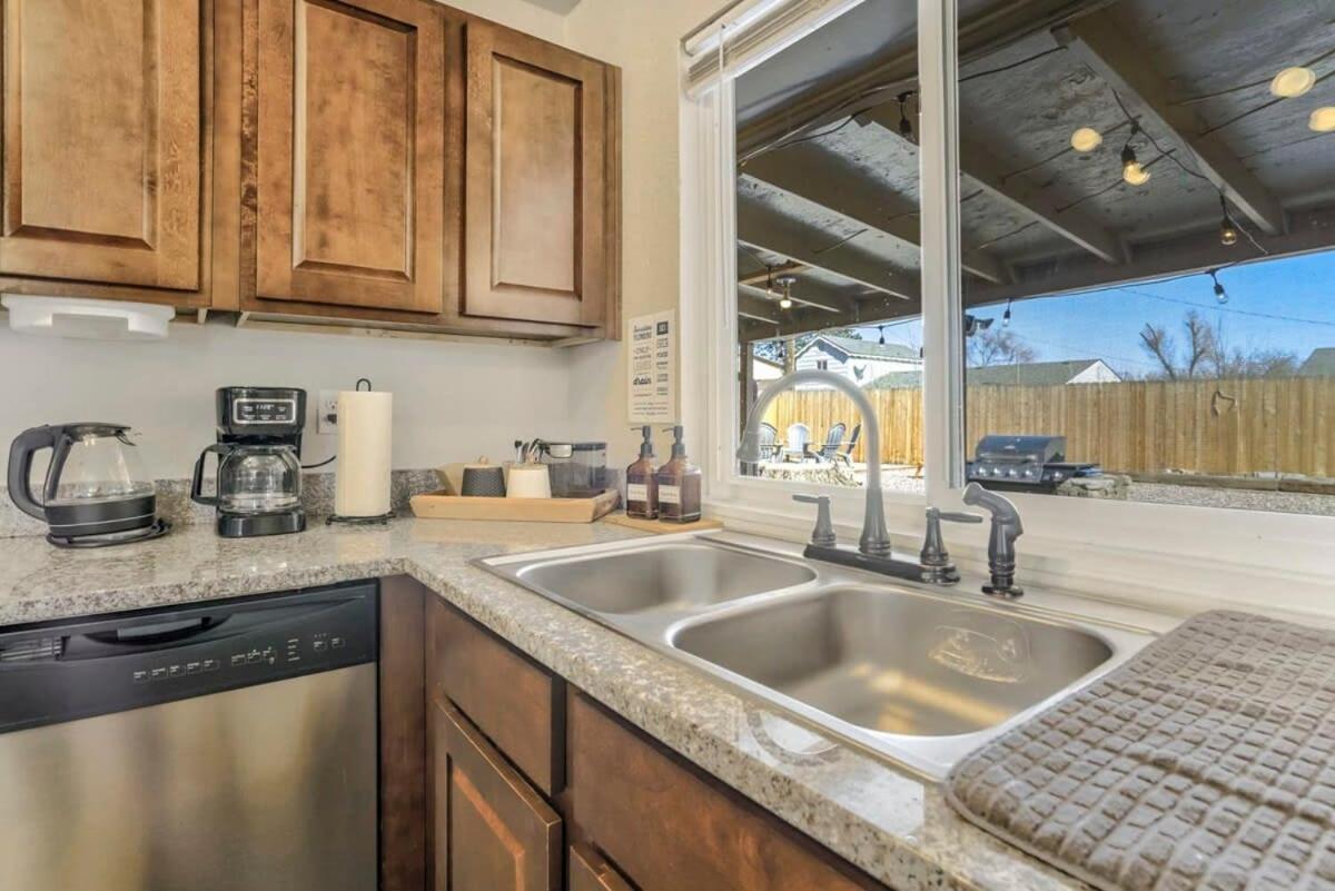3bd Family Retreat Near Cos Airport & Carson *