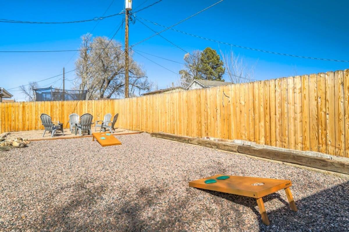 3bd Family Retreat Near Cos Airport & Carson Holiday home *