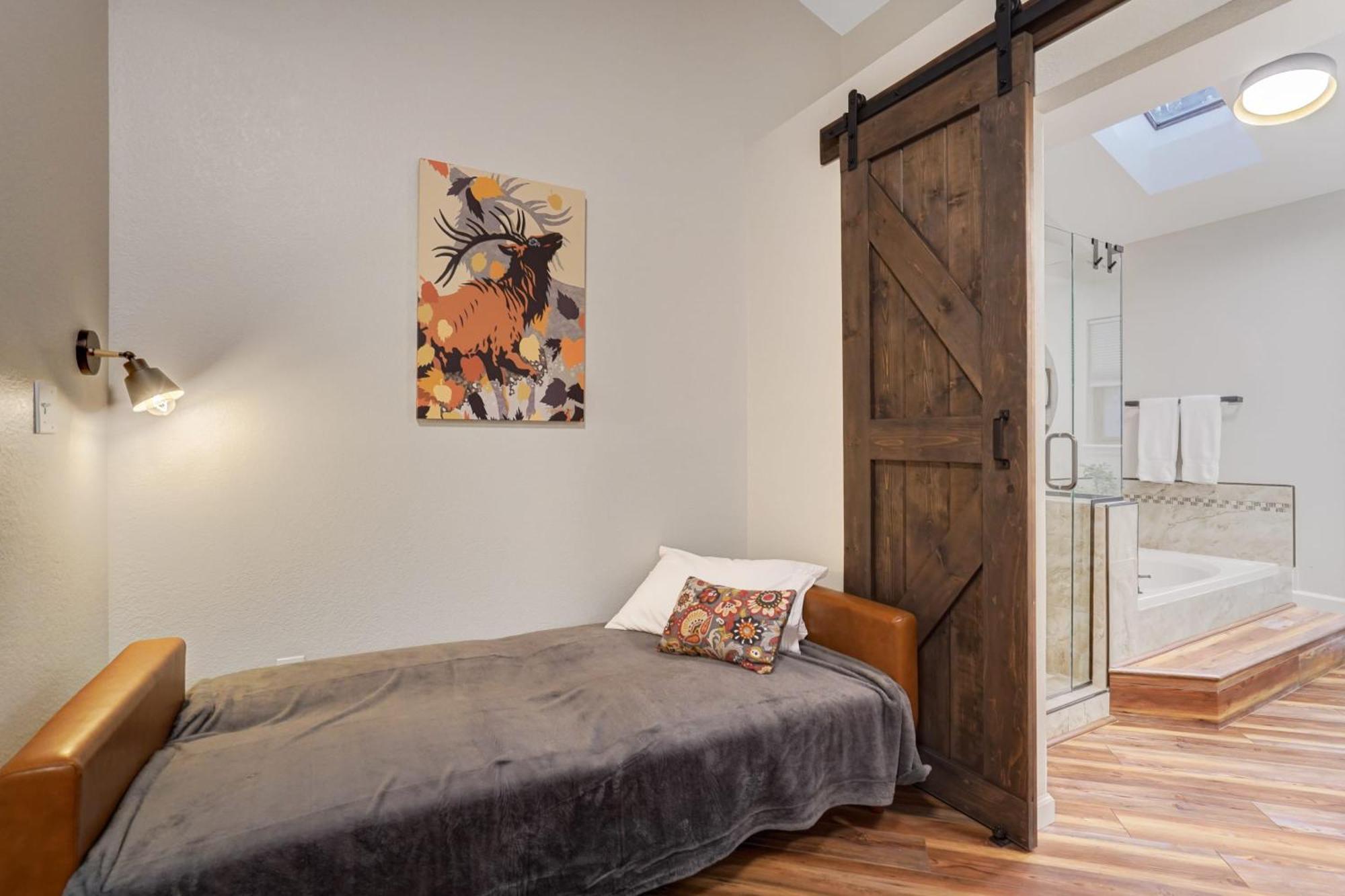 Fox Run Retreat Hot Tub & Fire Pit & Bbq * Colorado Springs