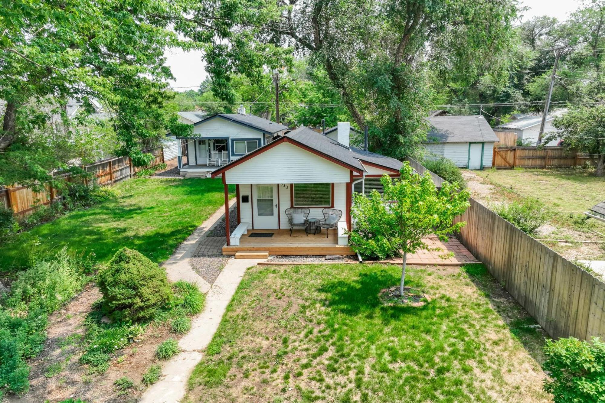 Vintage Tiny House Cute 1bdrm Big Appeal * Colorado Springs