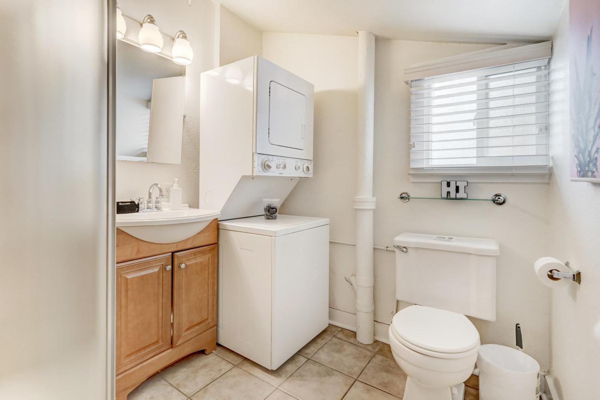 Vintage Tiny House Cute 1bdrm Big Appeal * Colorado Springs