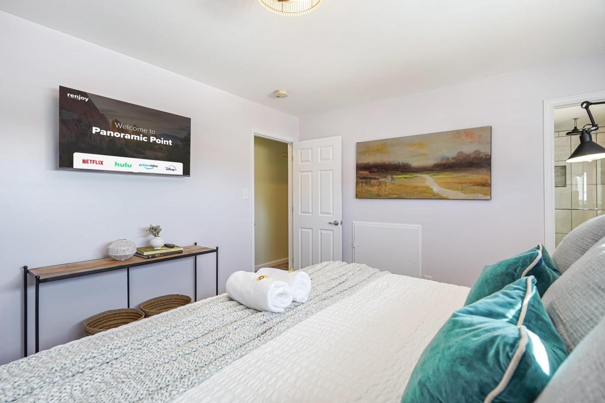 Holiday home Panoramic Point - Downtown King Full Kitchen *