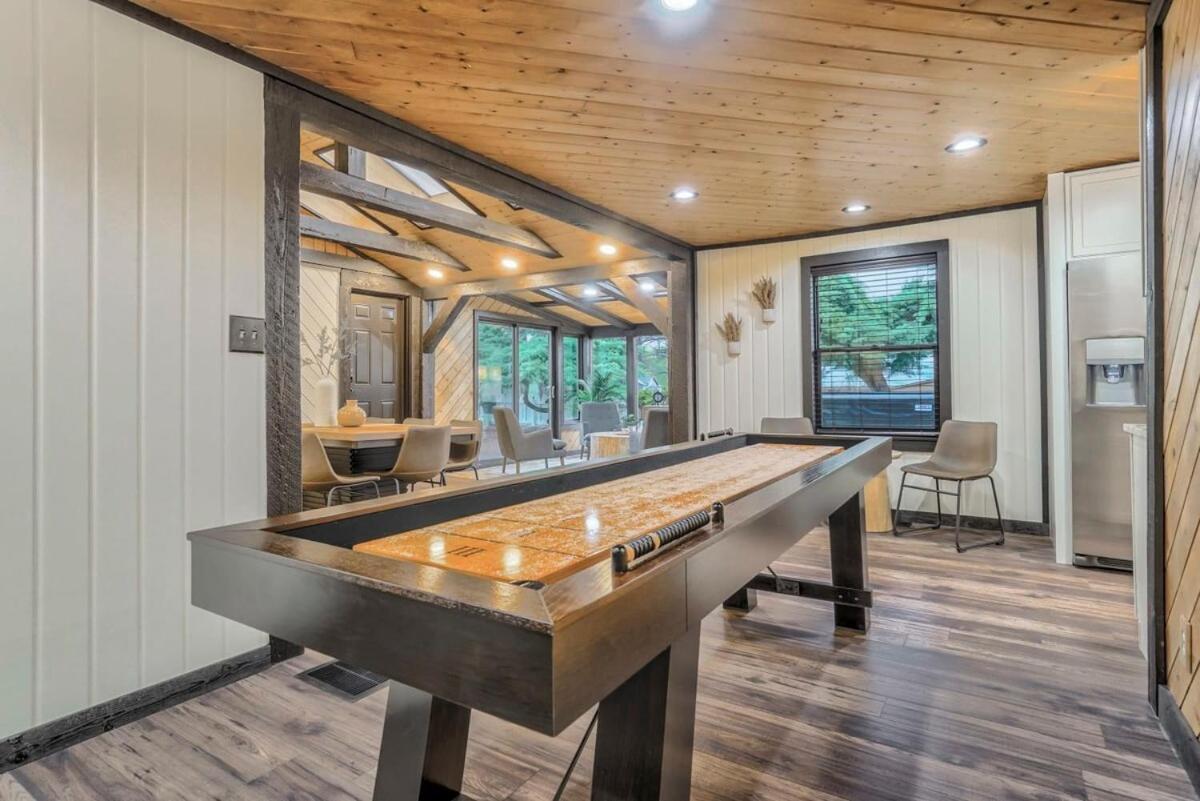 Pinewood Meadow & Scenic Hot Tub & Bbq & Outdoors *