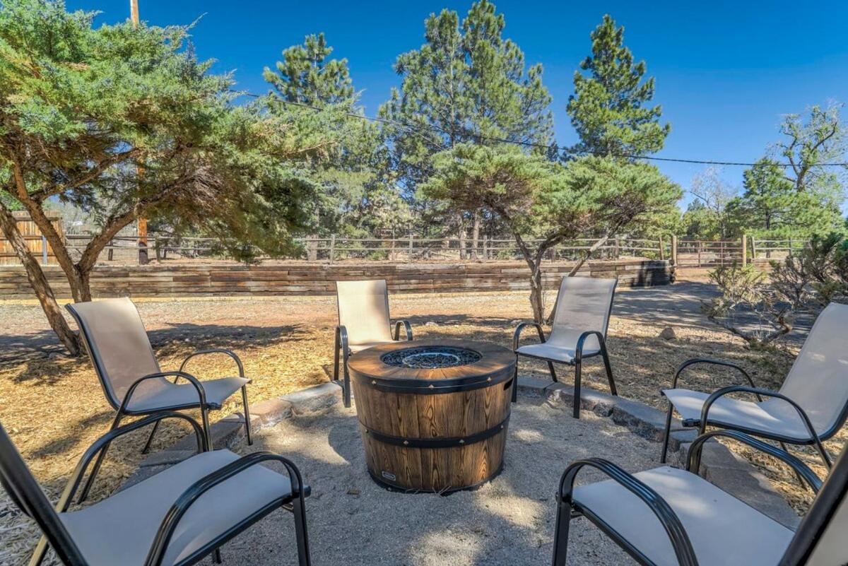 Holiday home Pinewood Meadow & Scenic Hot Tub & Bbq & Outdoors