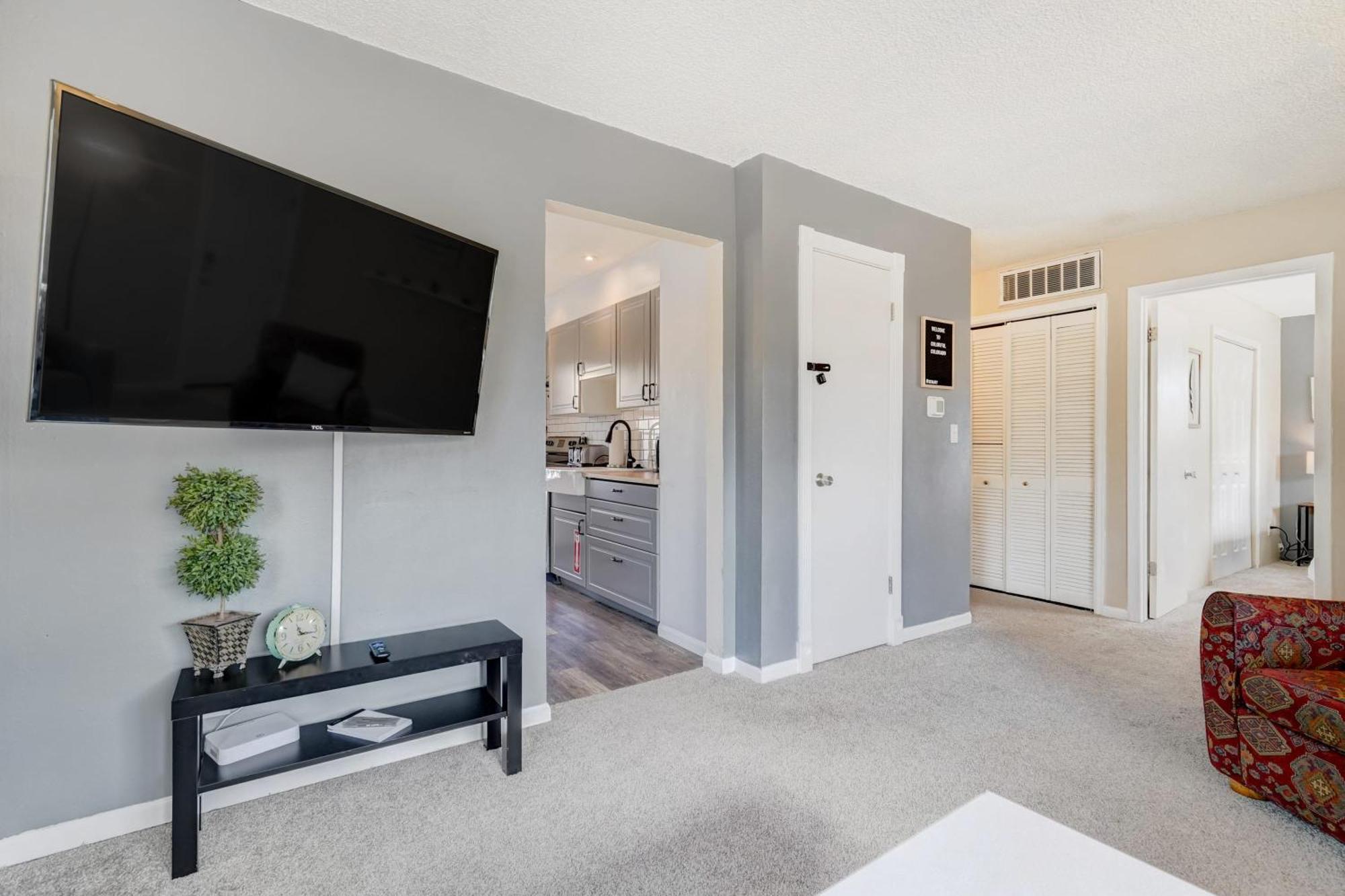 Quarry Peak Wifi Kitchen Downtown & Occ Holiday home Colorado Springs