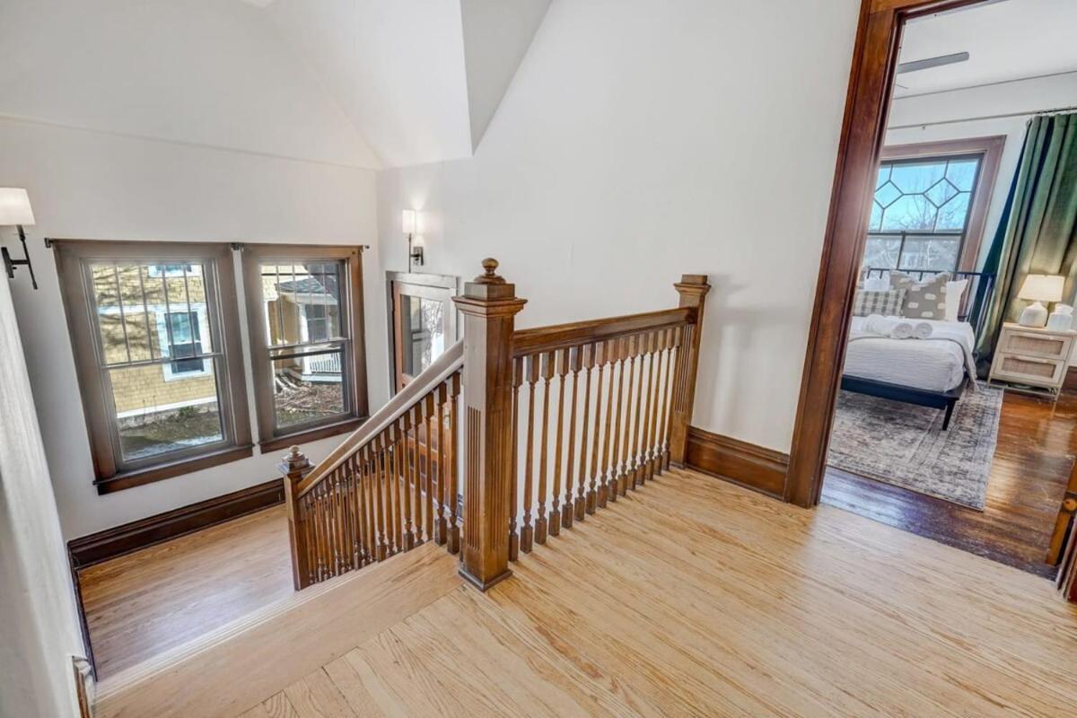 Noble Manor Near Spots Hot Tub Bbq Holiday home *