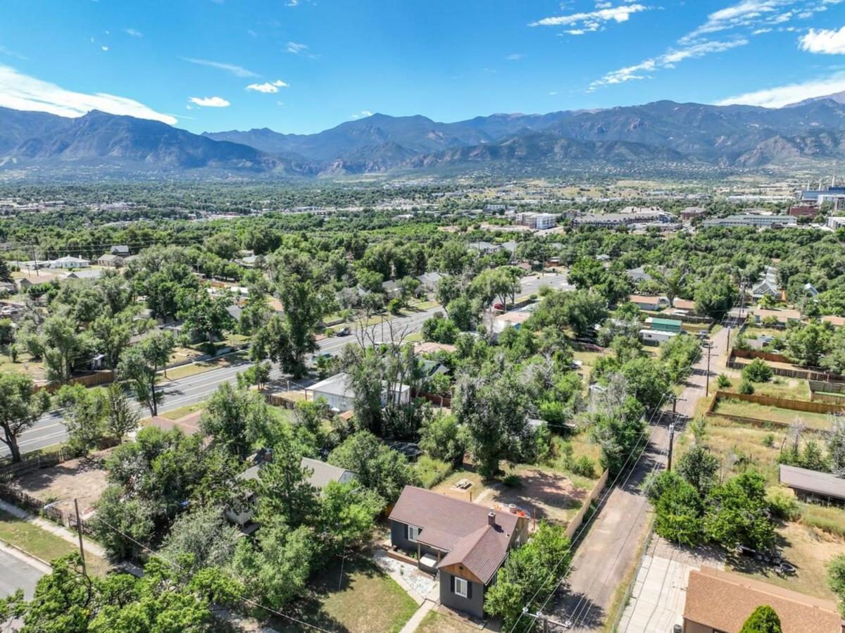 Executive 30 Day W Wifi & Firepit & Bbq Colorado Springs