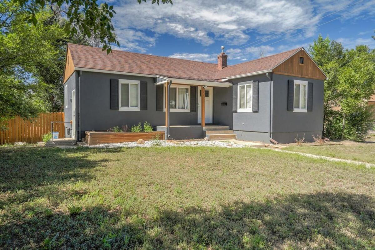 Holiday home Executive 30 Day W Wifi & Firepit & Bbq Colorado Springs