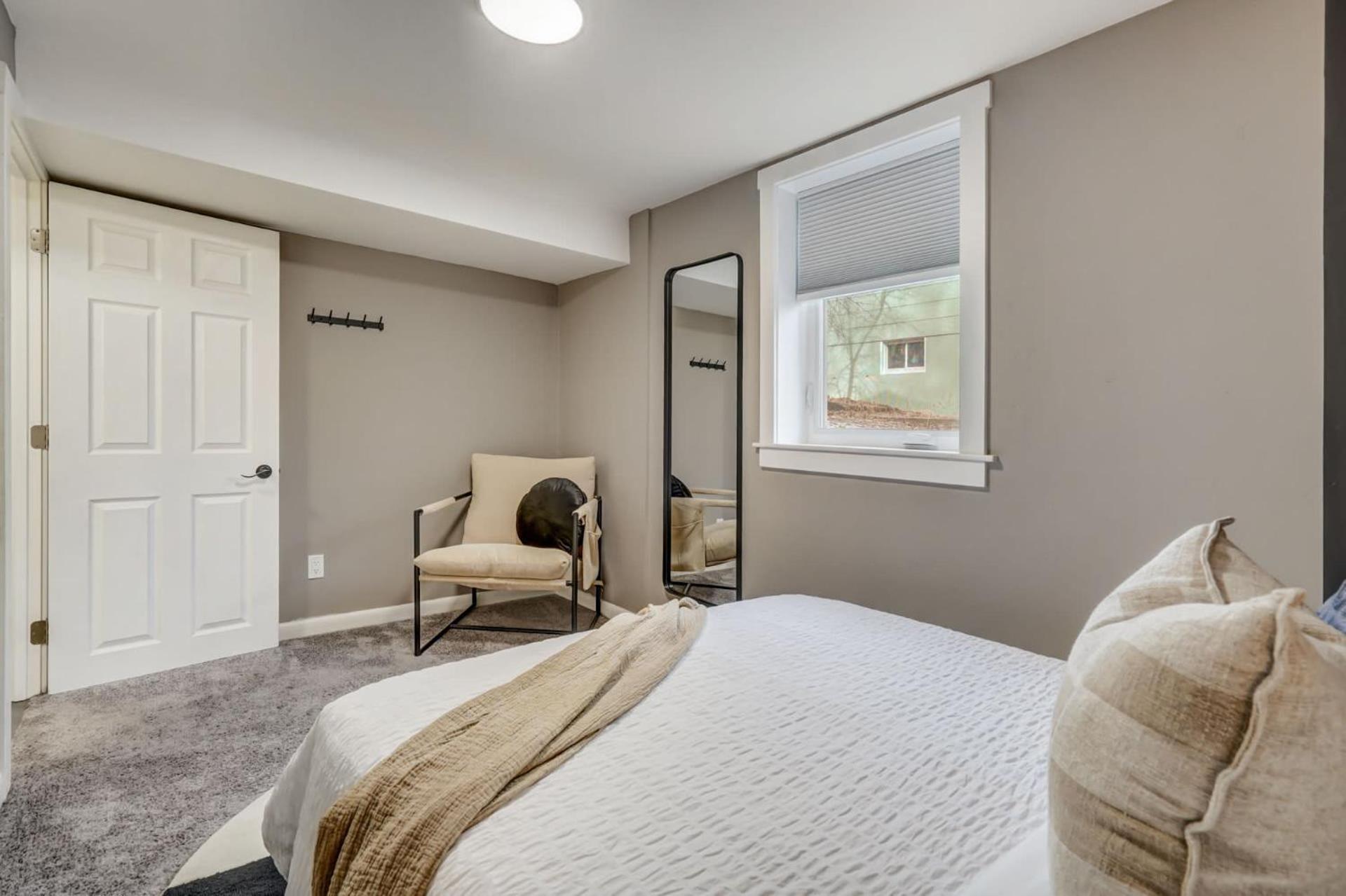 Holiday home Blackstone Hideaway Downtown Lower-level