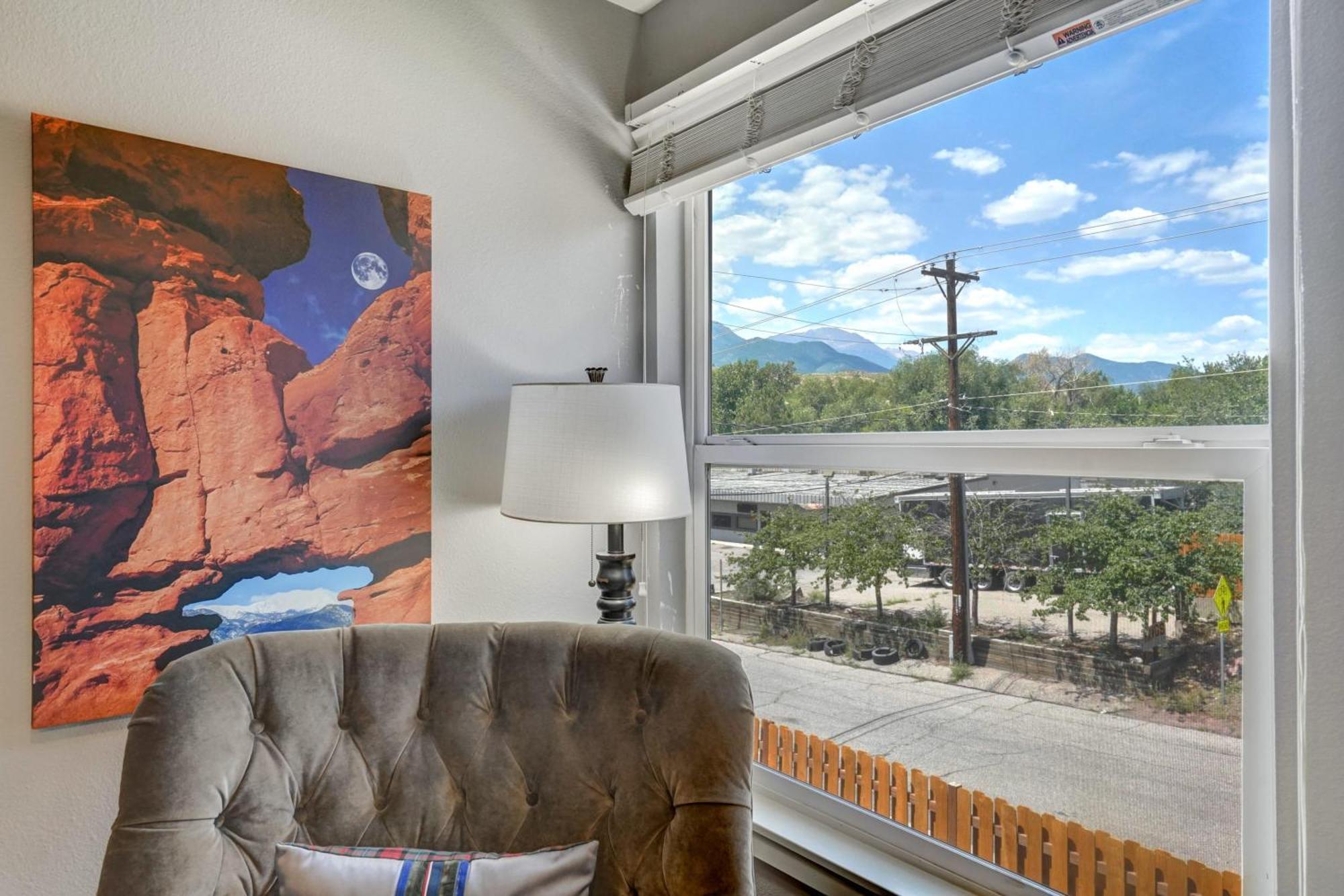 *h New!* Old Colorado Traveler's Experience * Colorado Springs