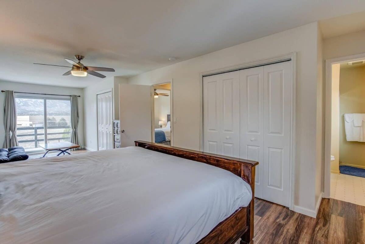 Spacious 4bd Dog-friendly Near Usaf Academy Holiday home