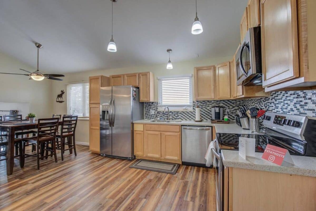 Spacious 4bd Dog-friendly Near Usaf Academy *