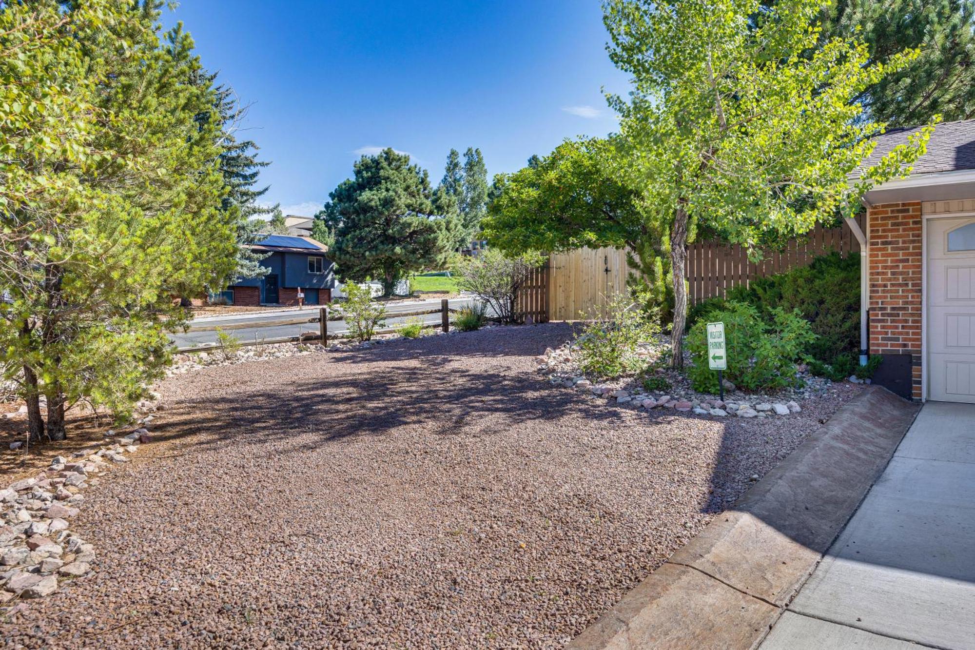 Apartment Hillside Place With Mountain Views About 8 Mi To Dtwn! *
