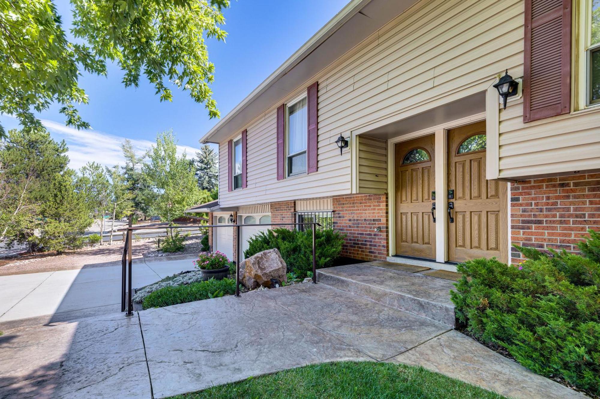 Hillside Place With Mountain Views About 8 Mi To Dtwn! * Colorado Springs