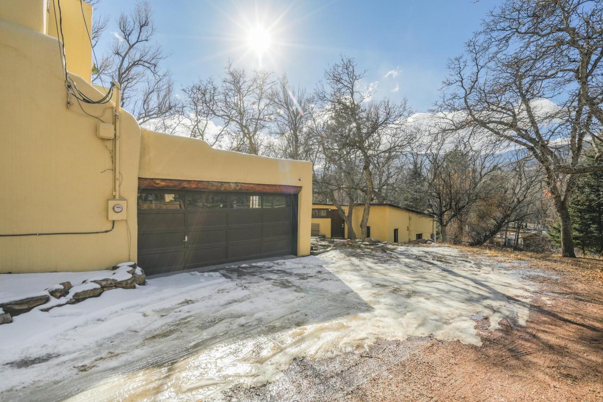 Adobe Del Sol - House & By The Broadmoor