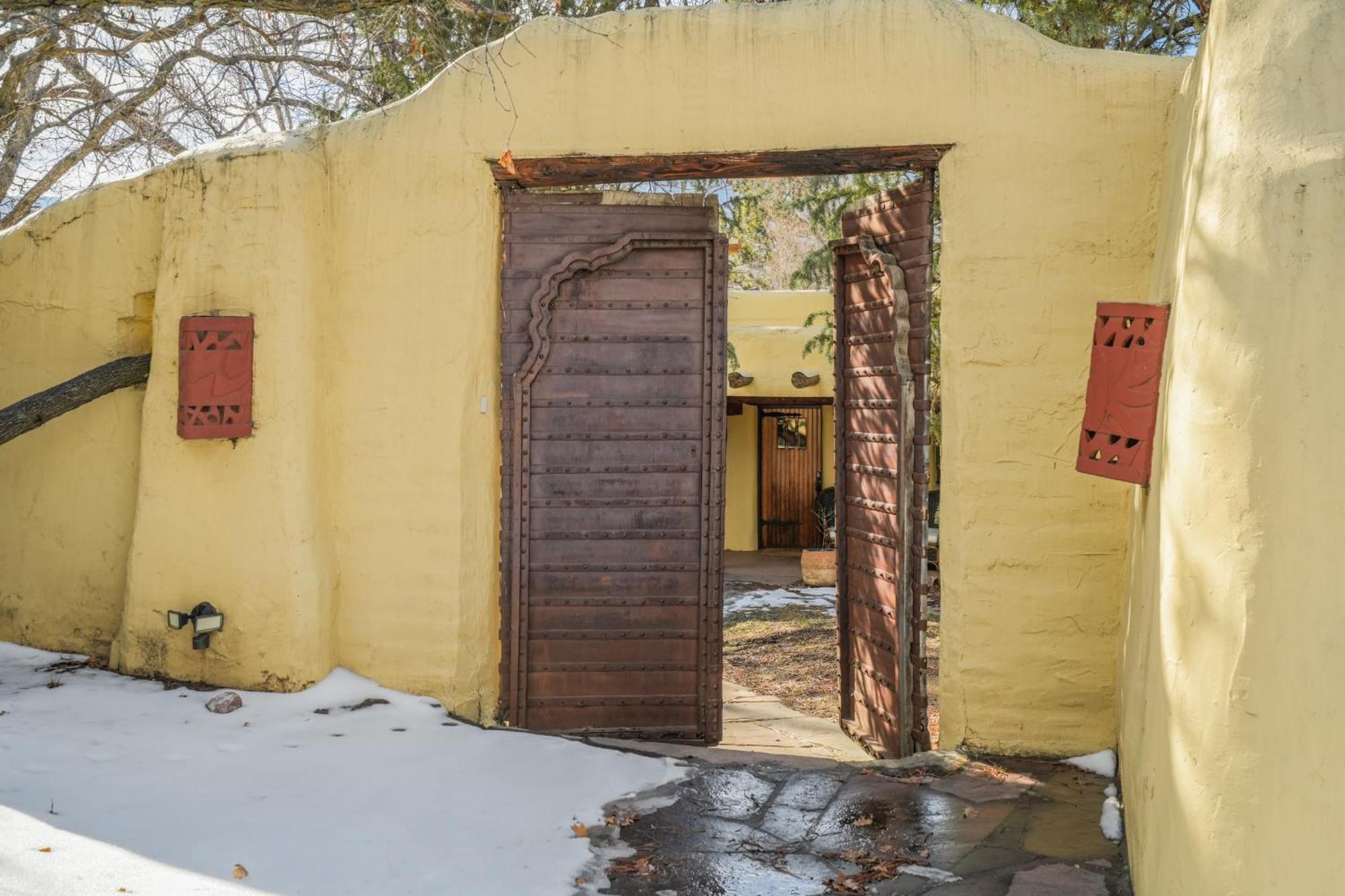 Adobe Del Sol - House & By The Broadmoor Holiday home *