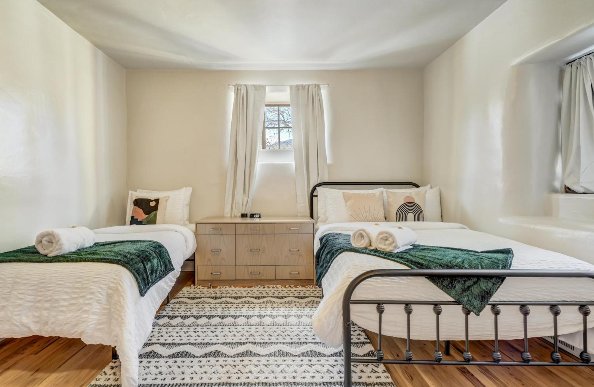 Holiday home Adobe Del Sol - House & By The Broadmoor *