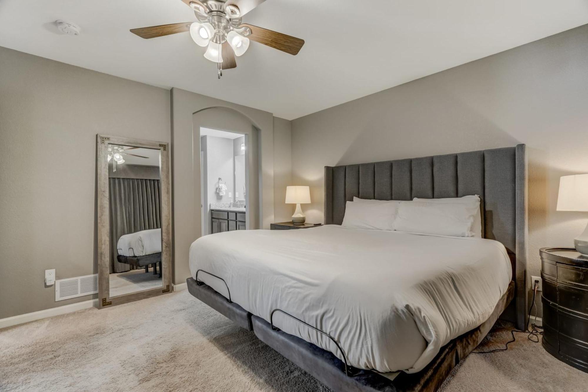 3bd Near Air Force Academy Movie Workspace And Grill * Colorado Springs
