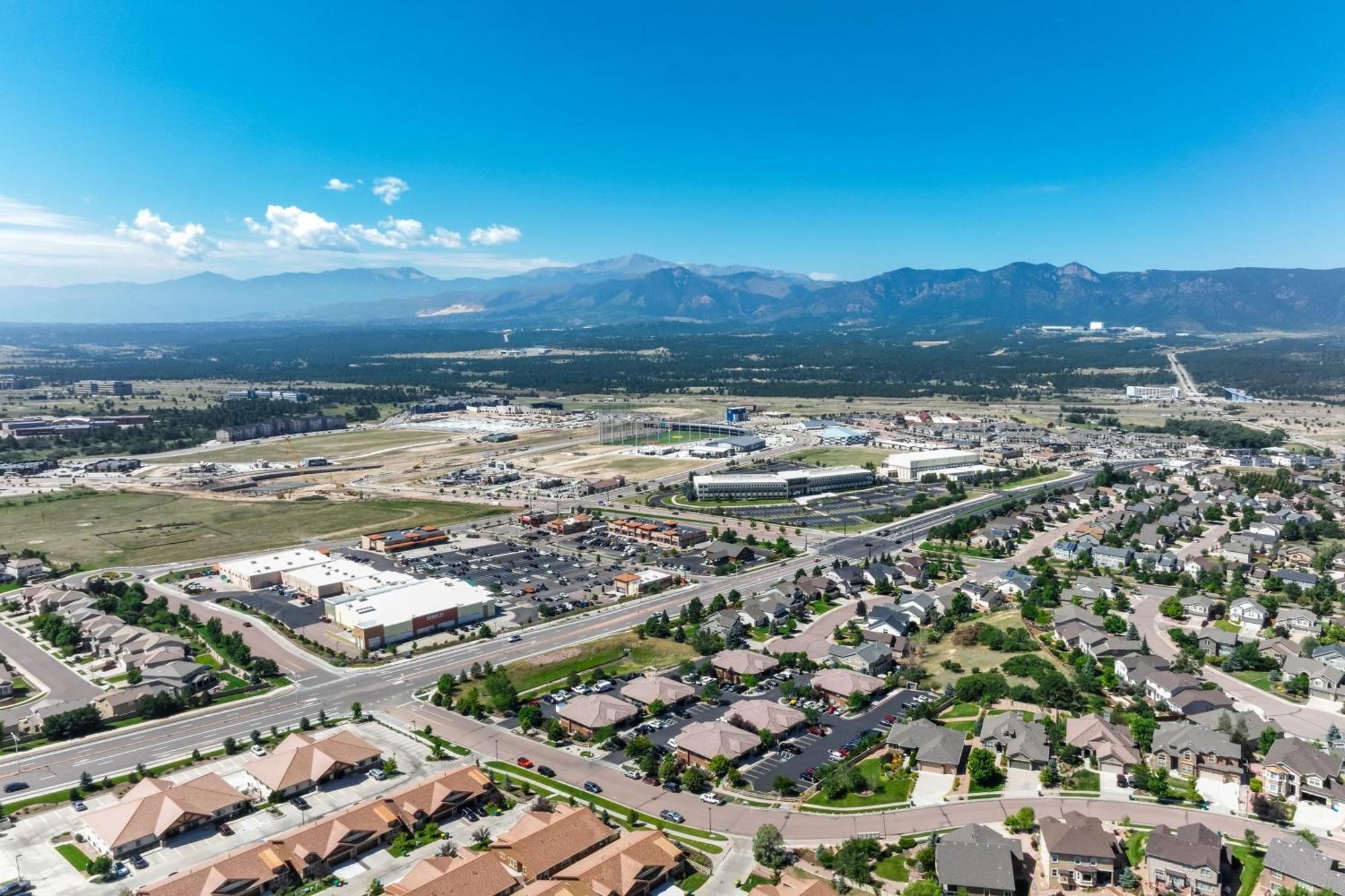 3bd Near Air Force Academy Movie Workspace And Grill Holiday home *