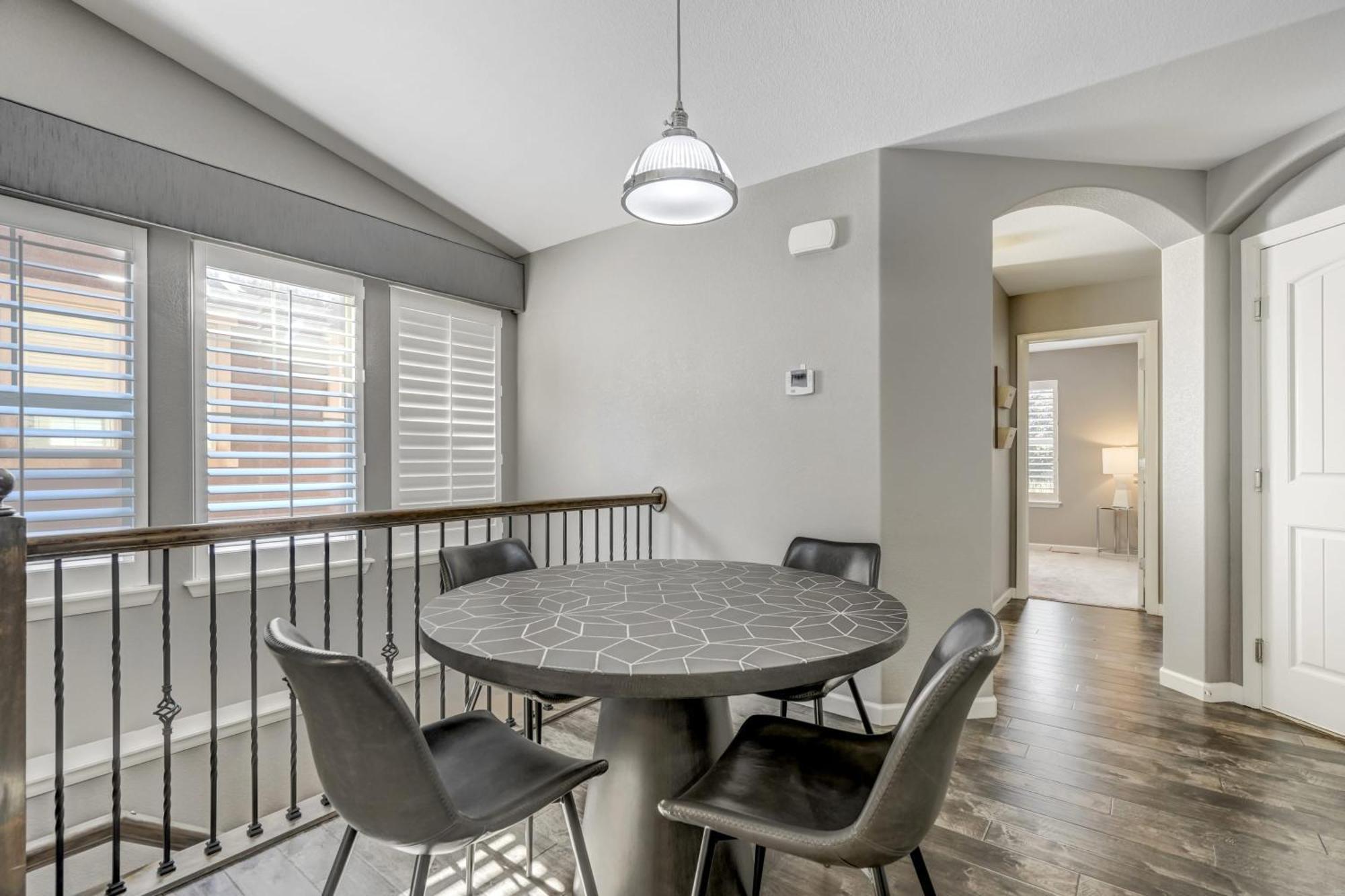 3bd Near Air Force Academy Movie Workspace And Grill * Colorado Springs
