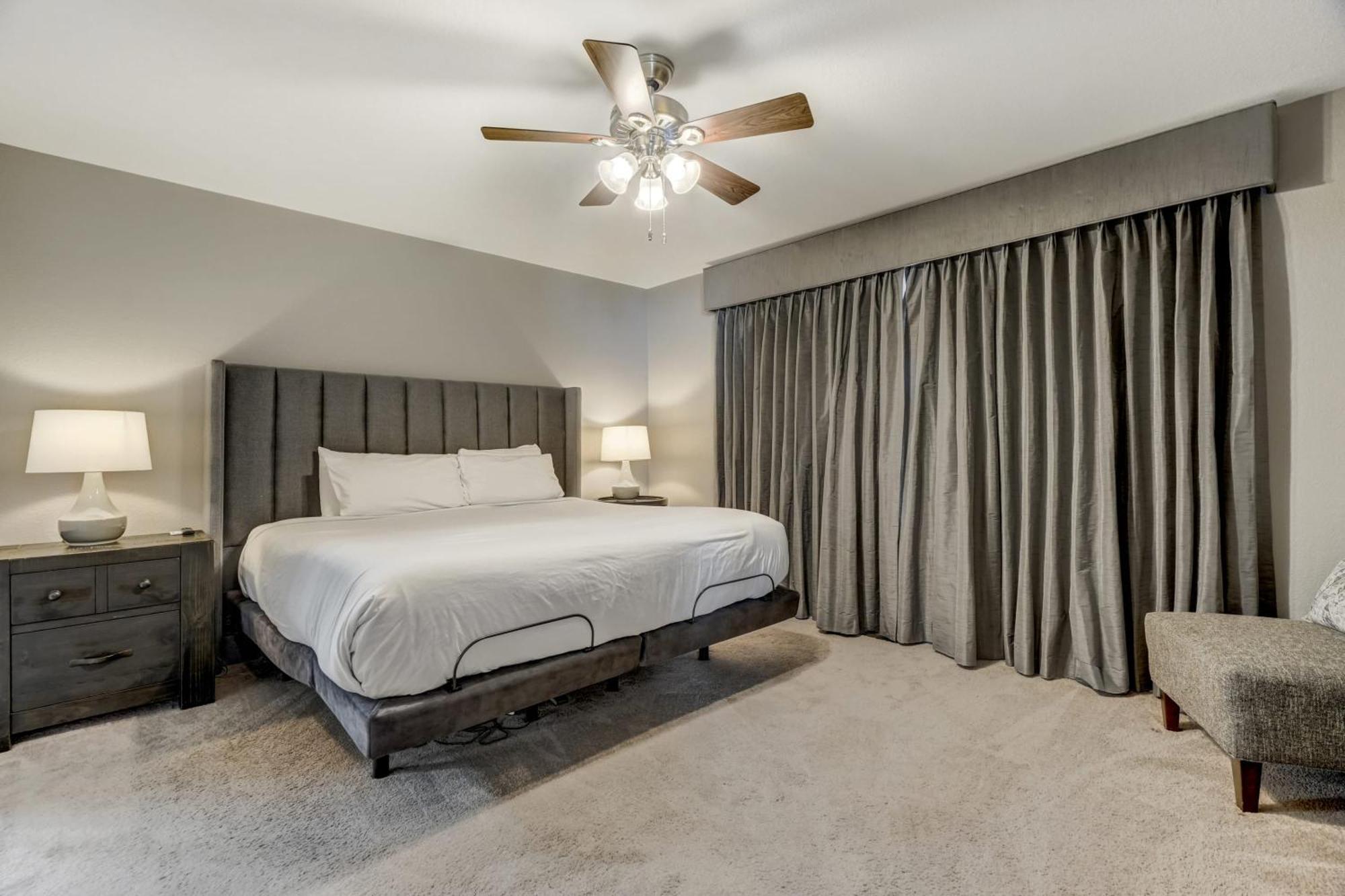 3bd Near Air Force Academy Movie Workspace And Grill Holiday home Colorado Springs