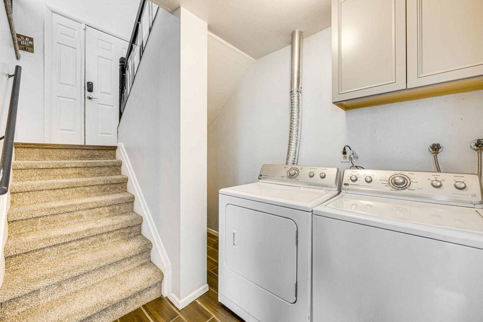 Apartment Pet-friendly With Fenced Yard! *