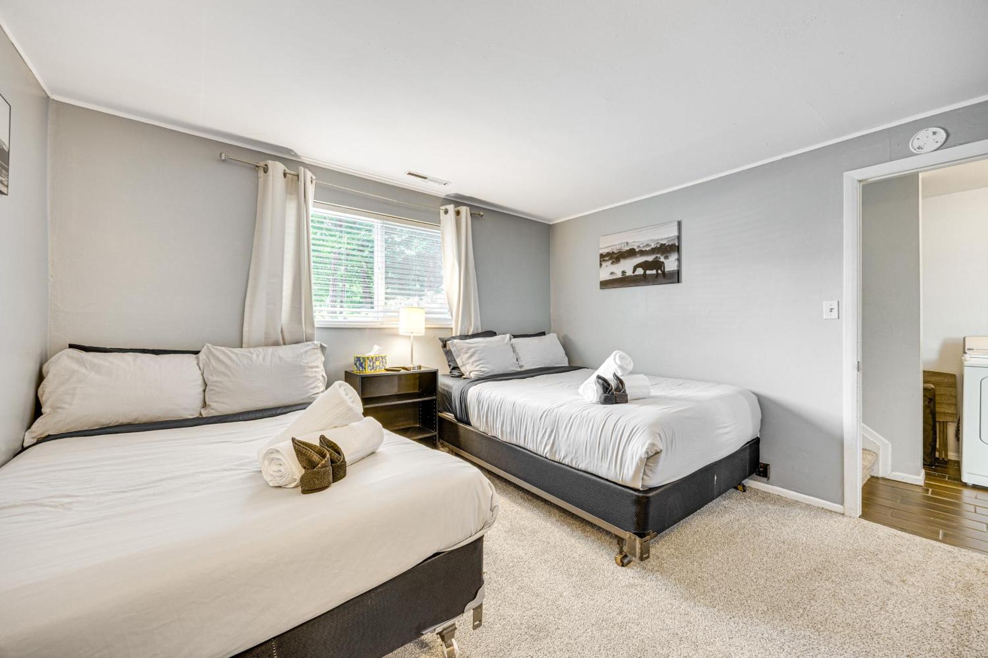 Pet-friendly With Fenced Yard! Apartment Colorado Springs