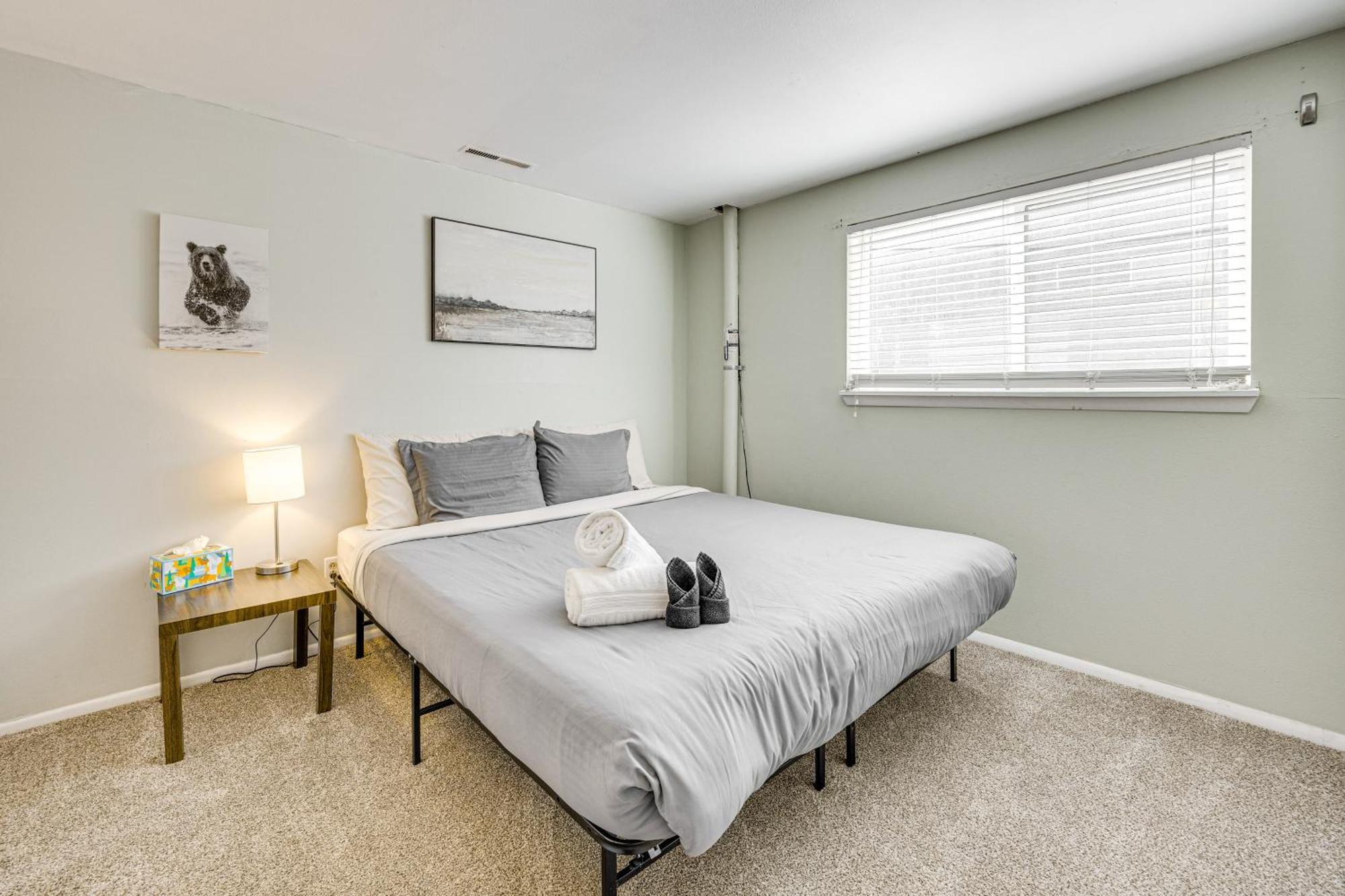 Pet-friendly With Fenced Yard!