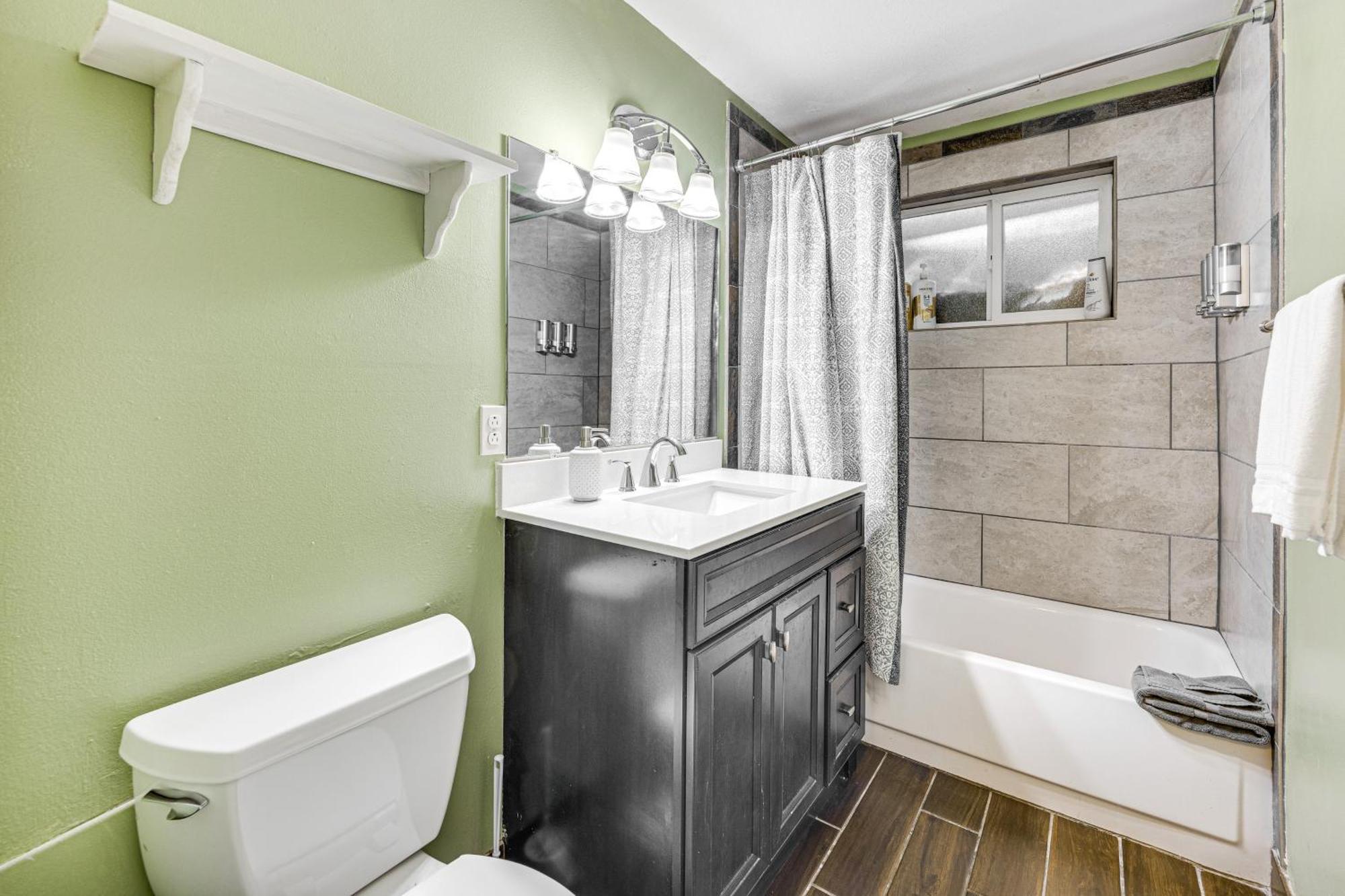 Pet-friendly With Fenced Yard!