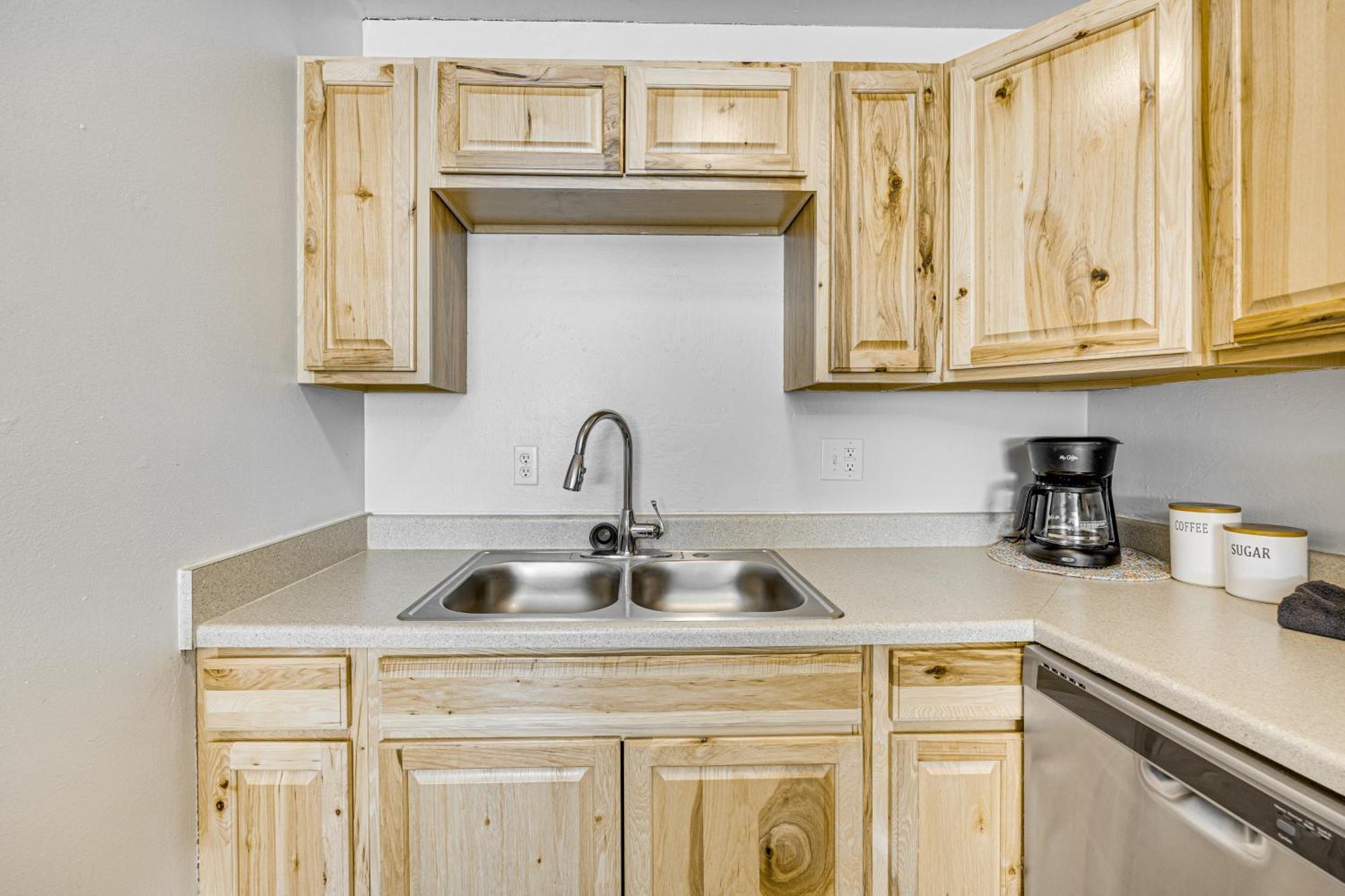 Pet-friendly With Fenced Yard!