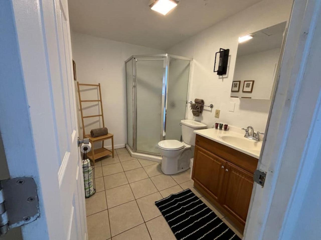 Cozy Close To Downtown Cos Holiday home Colorado Springs