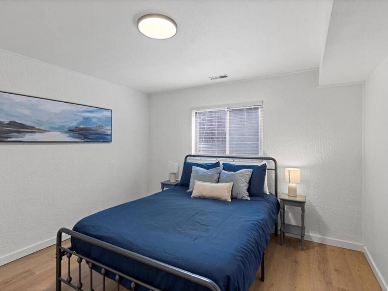 Newly Renovated Basement *