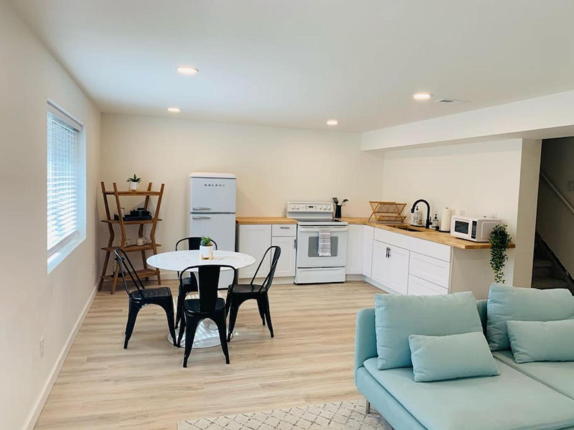 Brand New Basement With Hot Tub