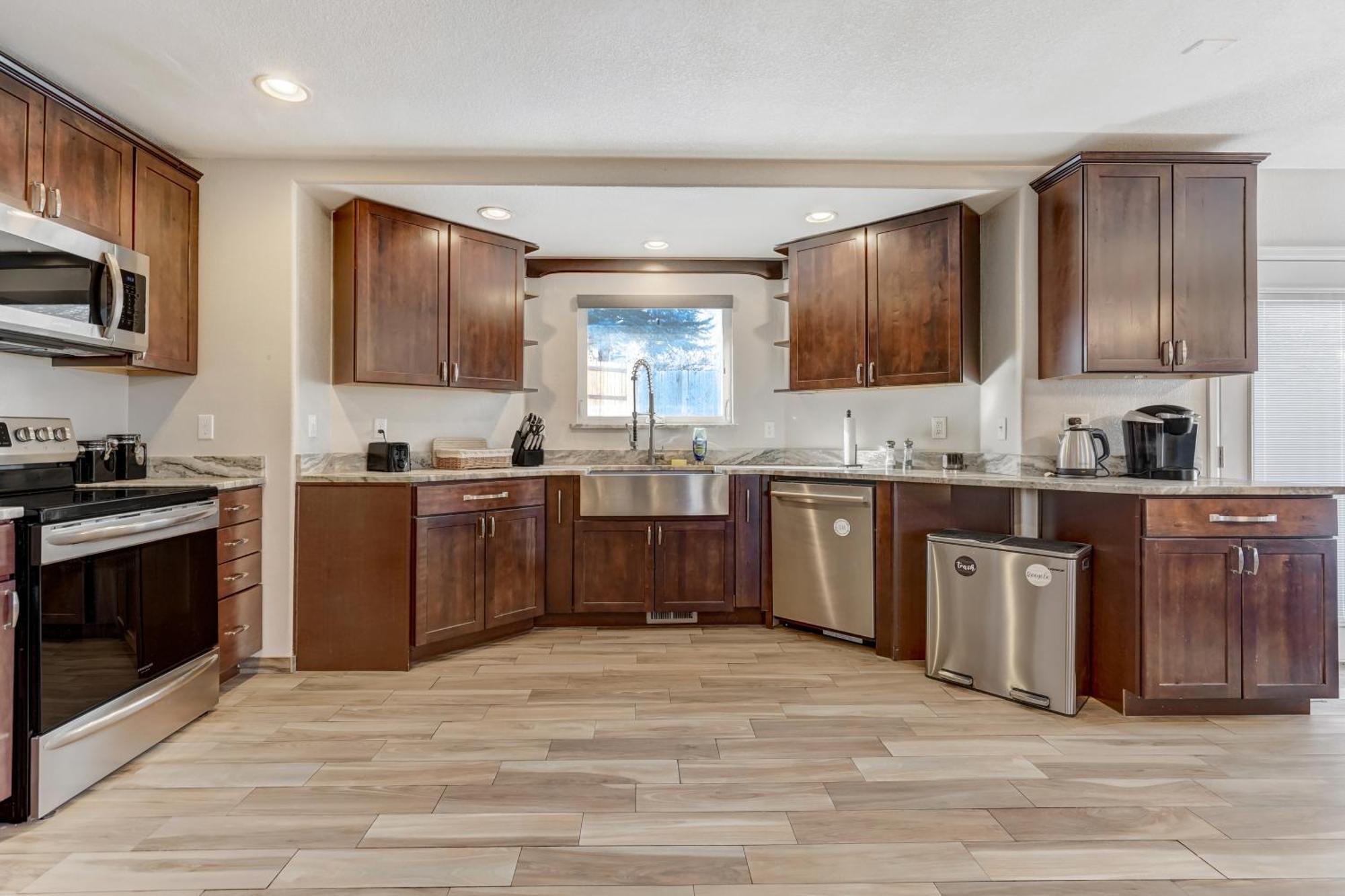 Newly Launched! Modern And Stylish Perfect For Families * Colorado Springs