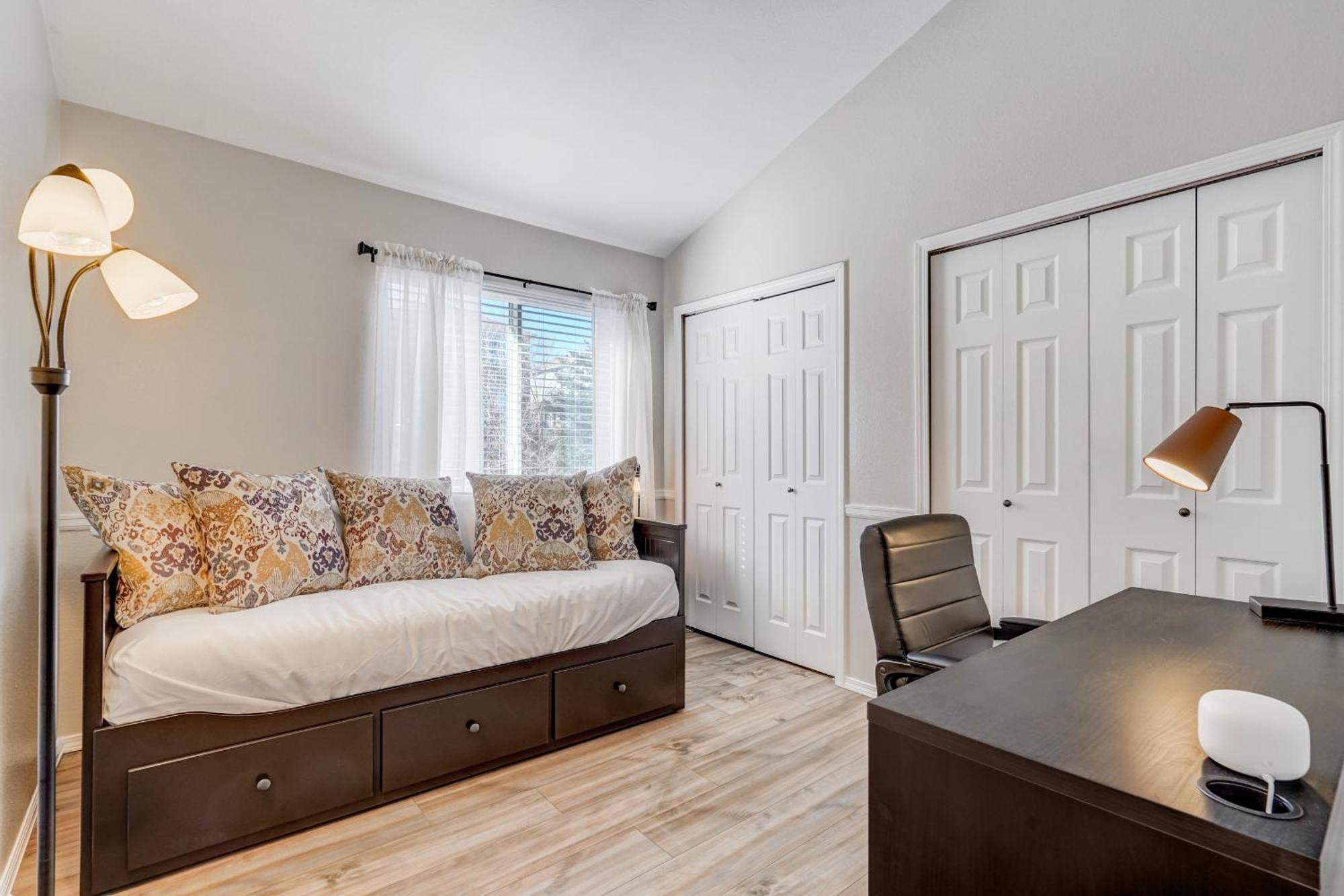 Newly Launched! Modern And Stylish Perfect For Families Colorado Springs