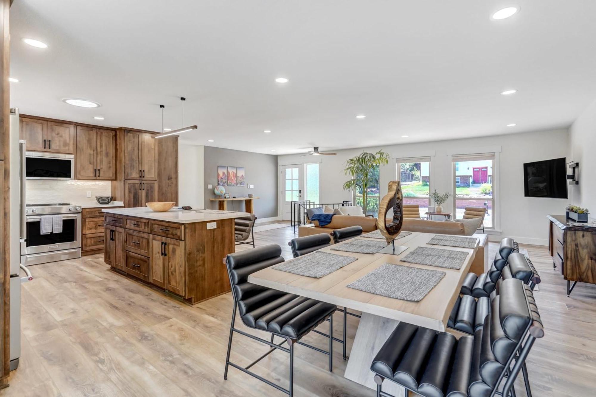 Luxury 5bd Retreat Hot Tub Fire Table Mtn Views