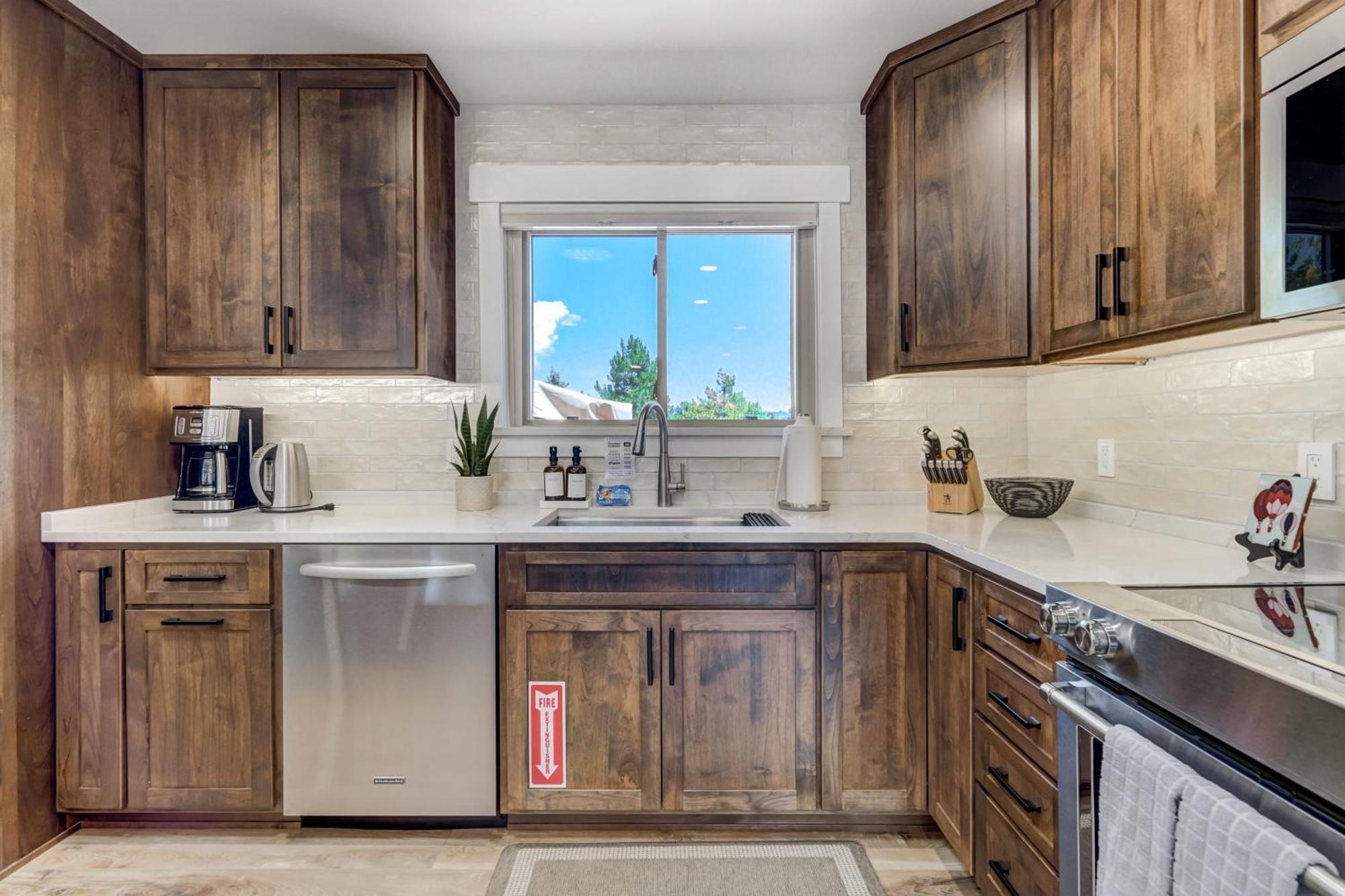 Luxury 5bd Retreat Hot Tub Fire Table Mtn Views