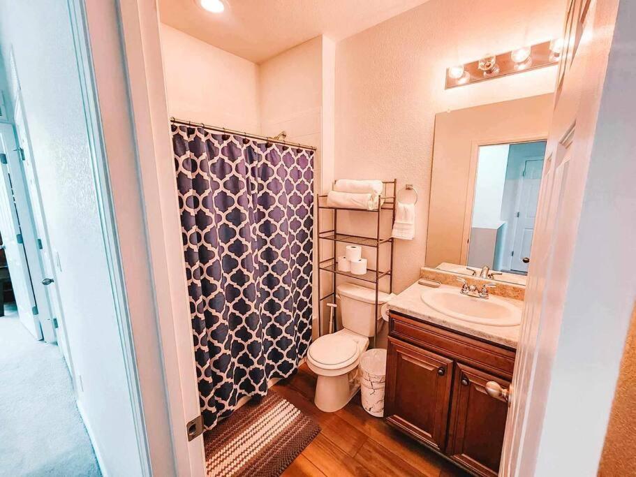 Pet Friendly New Townhome Near Everything! * Colorado Springs