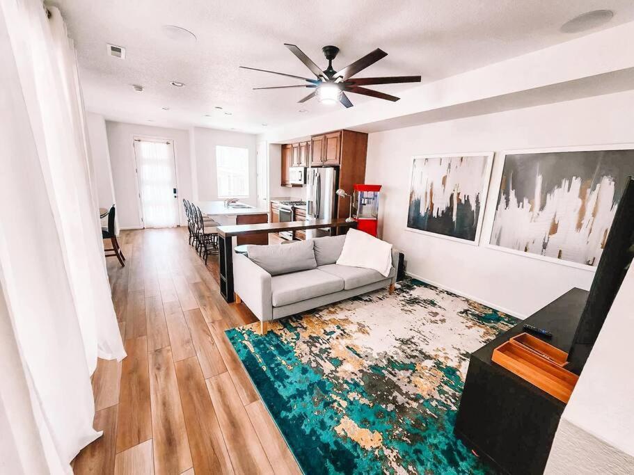 Pet Friendly New Townhome Near Everything! * Colorado Springs