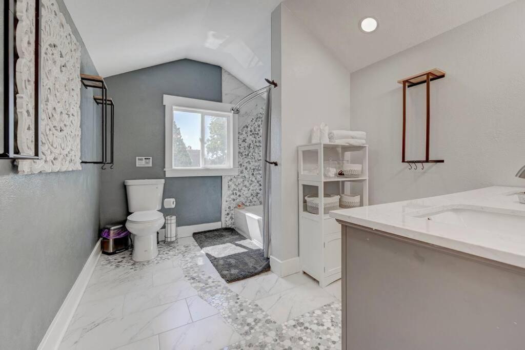 Historic Charm Meets Modern Comfort * Colorado Springs
