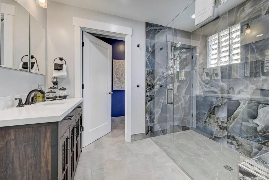 Historic Charm Meets Modern Comfort *