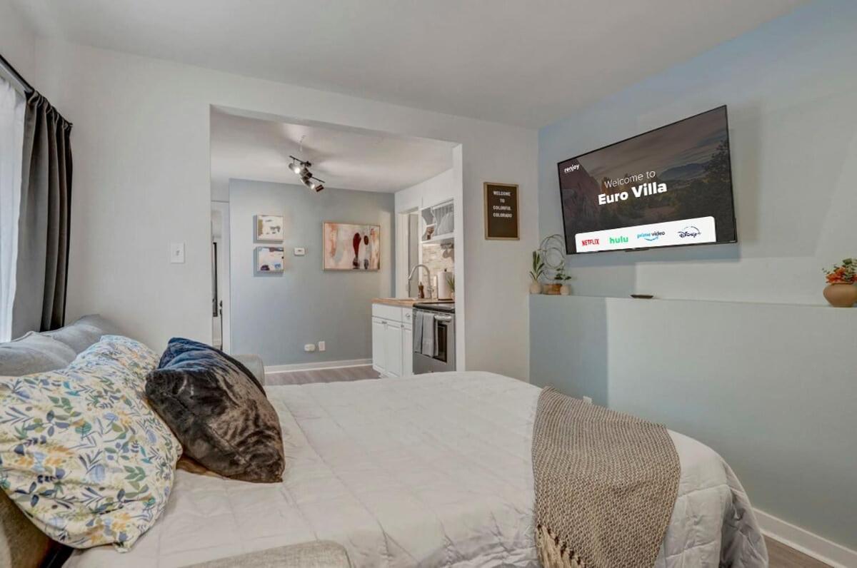 Holiday home Euro - Walkable Location Scenic Views Colorado Springs