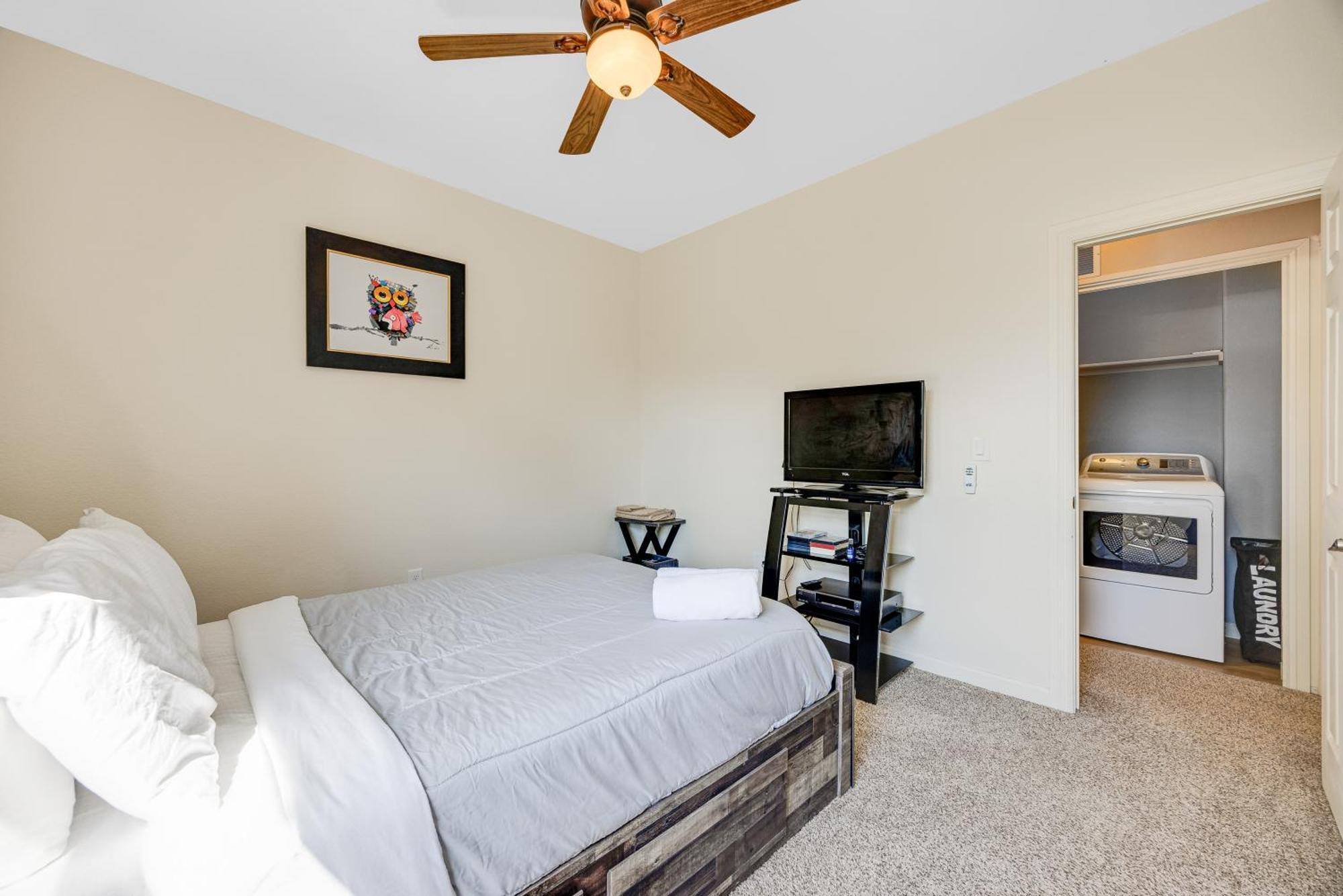 Cozy Downtown Retreat Colorado Springs